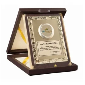 Ahşap Kutulu Plaket