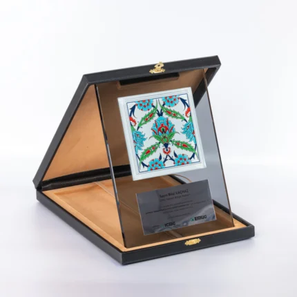 PB1101 Çinili Kristal Plaket